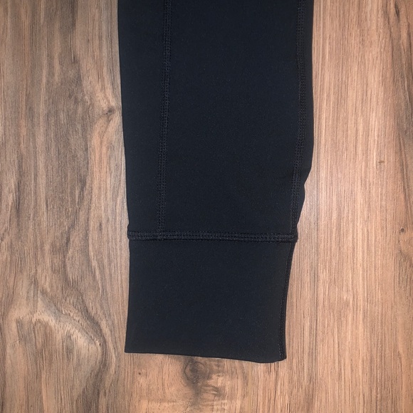 Fabletics high waisted power hold 7/8 leggings - Picture 3 of 4